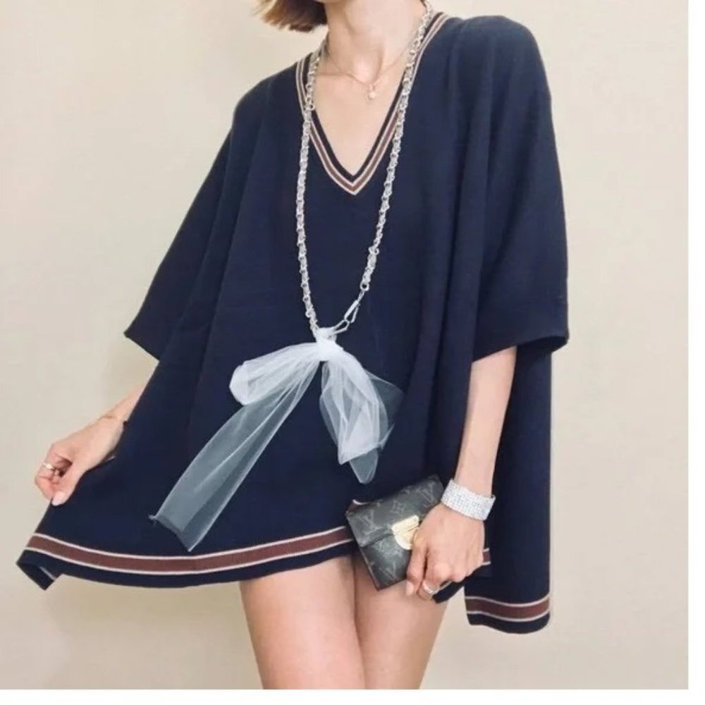 House of Harlow 1960 Sweaters Poncho V neck Navy Blue One Size